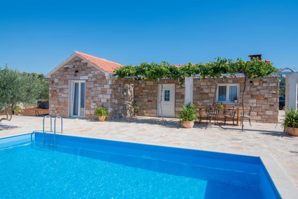 Holiday Home My Summer House Supetar Exterior foto